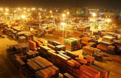 貨代集裝箱碼頭的中轉箱主要包括國內和國際中轉箱