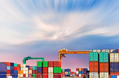 上海國際海運需要防范哪些風險呢？影響它價格的因素有哪些？