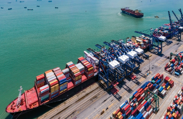 上海貨代公司數量眾多，服務水平和質量也都處于較高水平