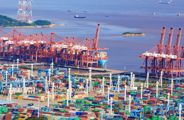 中俄的物流聯(lián)系是兩國經(jīng)濟(jì)合作的基礎(chǔ)，也是雙方合作共贏的重要途徑