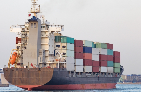 美國(guó)空運(yùn)的現(xiàn)狀、特點(diǎn)及其對(duì)全球經(jīng)濟(jì)的影響有哪些？