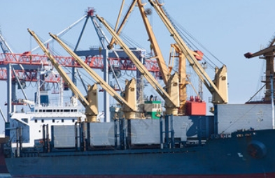 國際貨代公司在應(yīng)對(duì)市場變化時(shí)，國際貨代公司如何應(yīng)對(duì)市場變化？